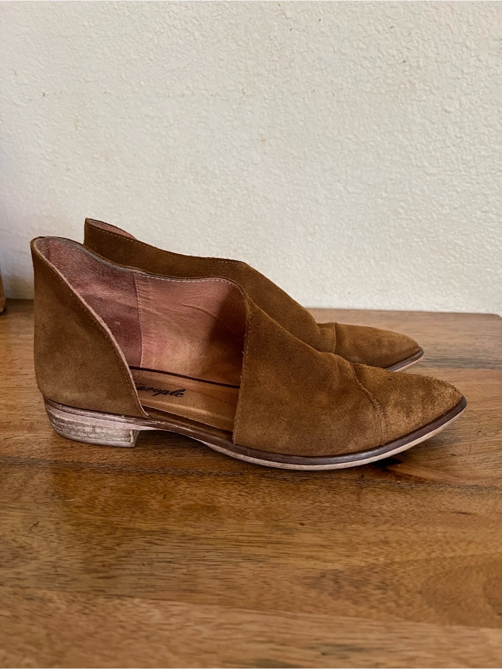 Free People Royale Cocoa Brown Suede Flat Shoes size 39